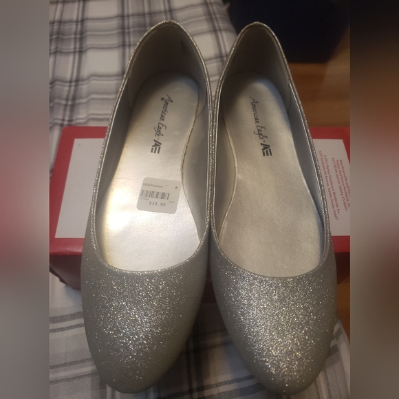 Silver flats - Picture 2 of 2